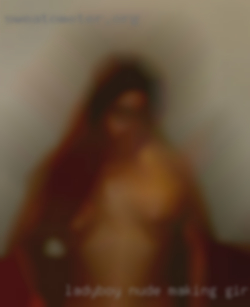 Ladyboy nude making girls love from Benton Kentucky.